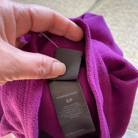 The North Face purple fleece sweater size S - Picture 5 of 8